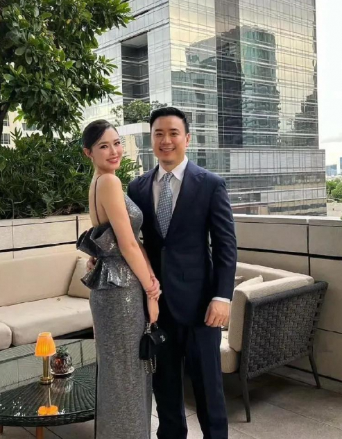 小Pat与富商老公Note出席订婚宴：礼服与拼命三娘的反差