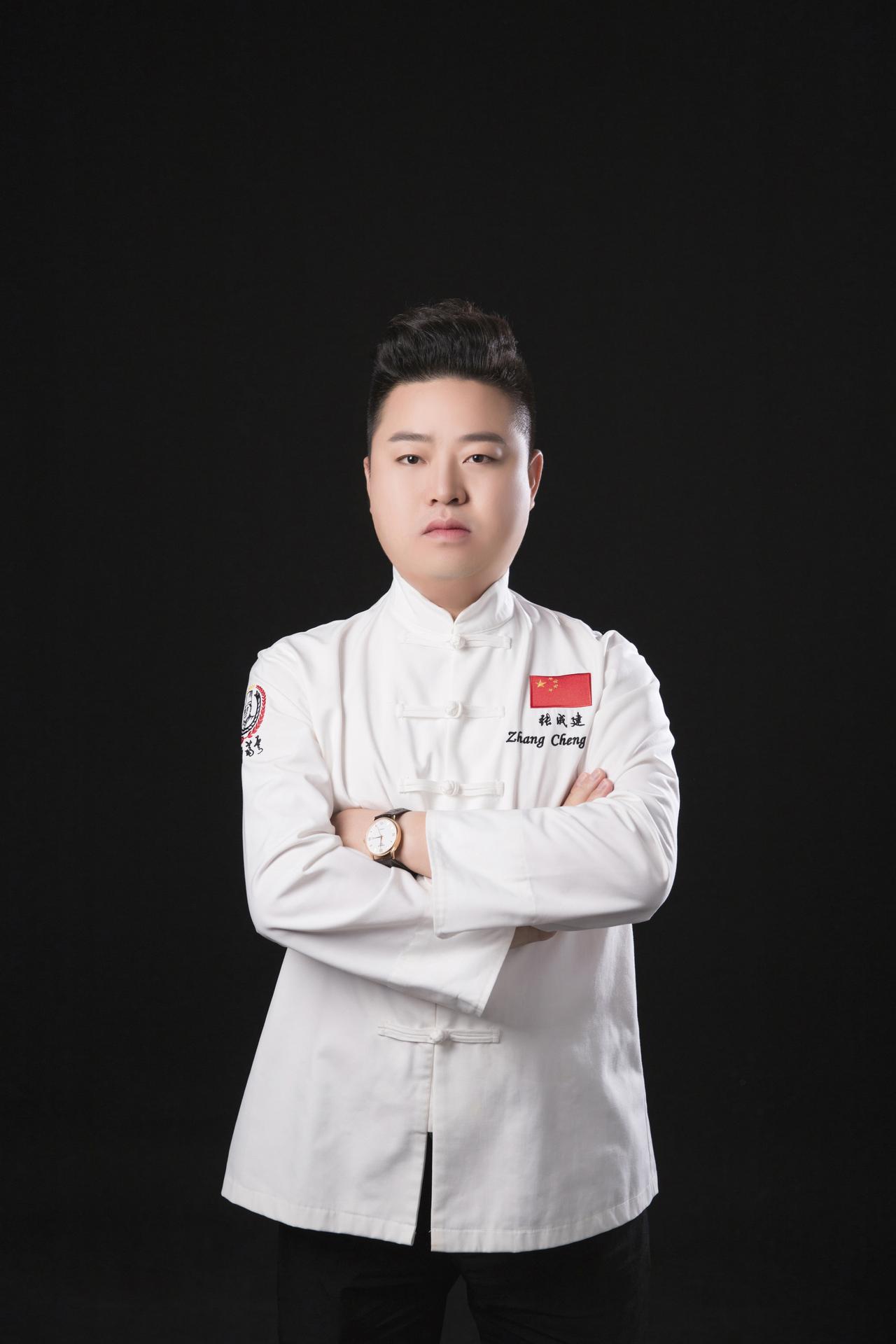 湘菜大师张成建，十年如一日，致力打造情湘御厨品牌文/中国湘菜文化大师邓杰