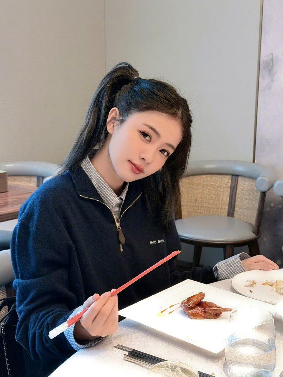 白鹿双马尾发量白鹿说今年最后一个月白鹿双马尾发量🈶