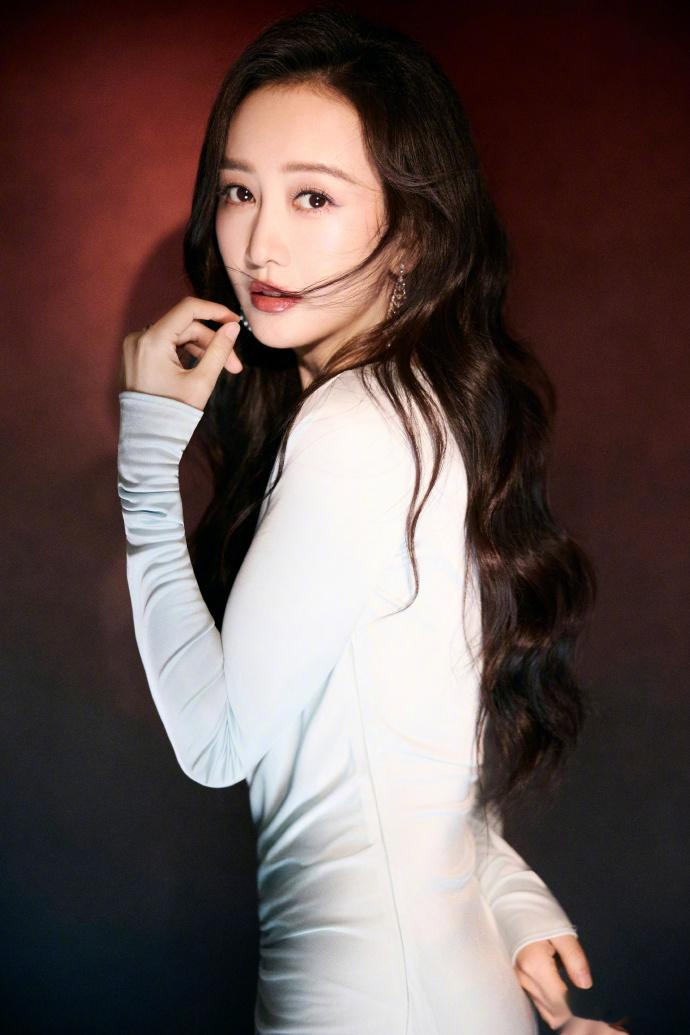 女星王鸥发文, 承认有孩子