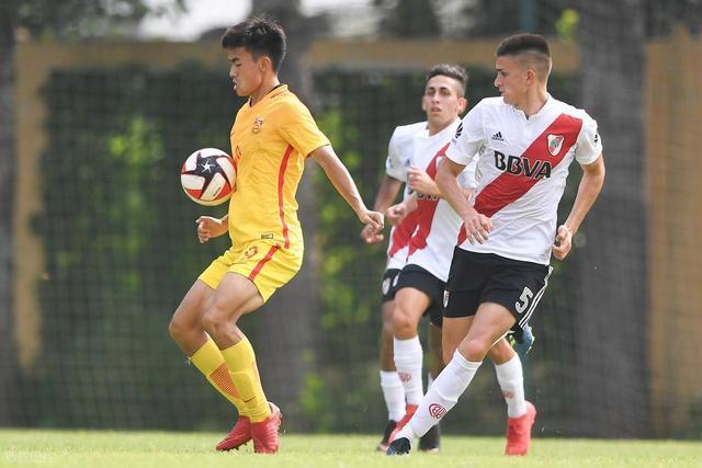 又一个高规格赛事临近，中国男足U21获邀参赛。官方消息，包括中国在内的10支球