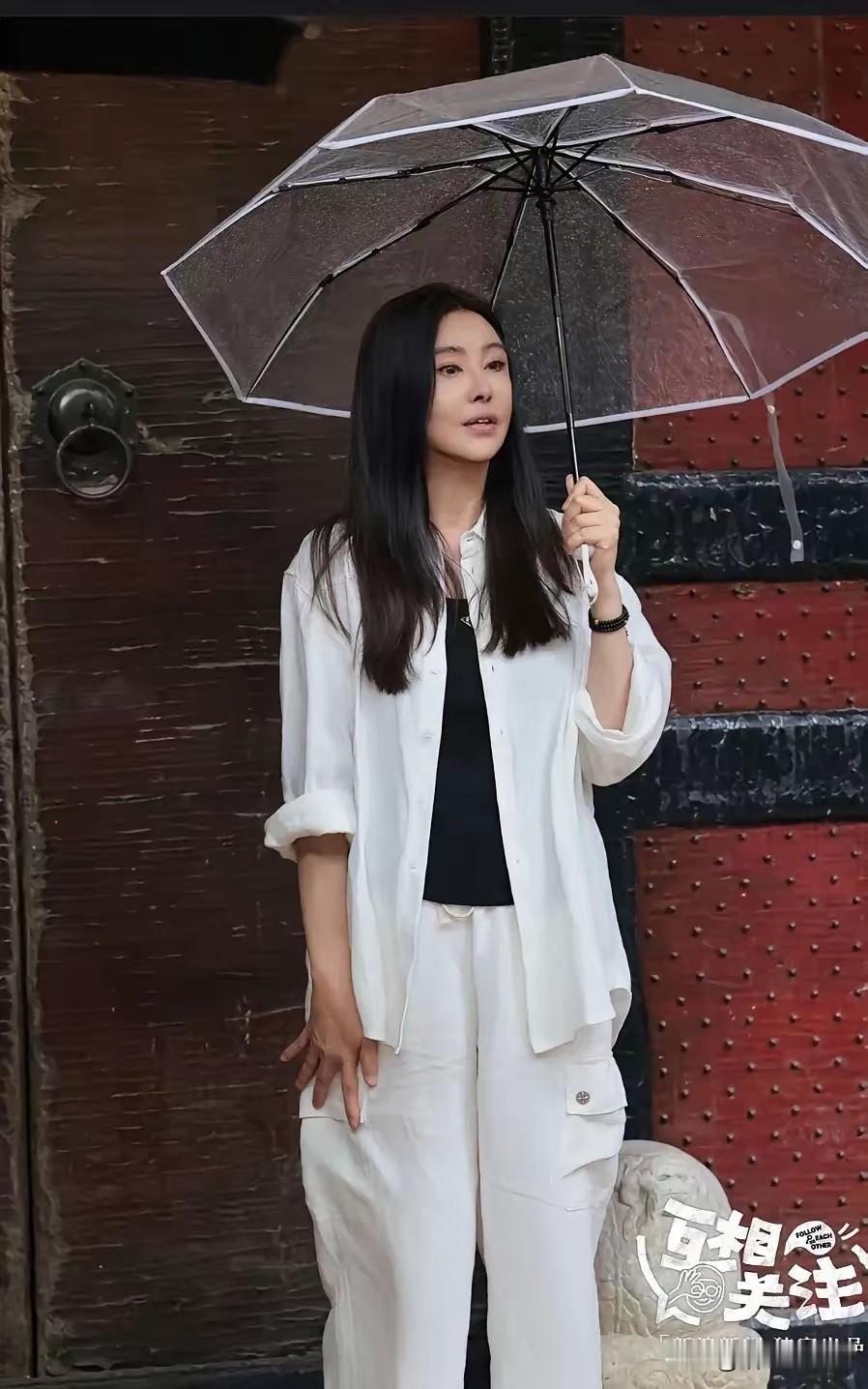 明星也缺钱了，扎堆开演唱会，退圈的艺人扎堆复出，陈冠希、王祖贤、蒙嘉慧，郑伊健，