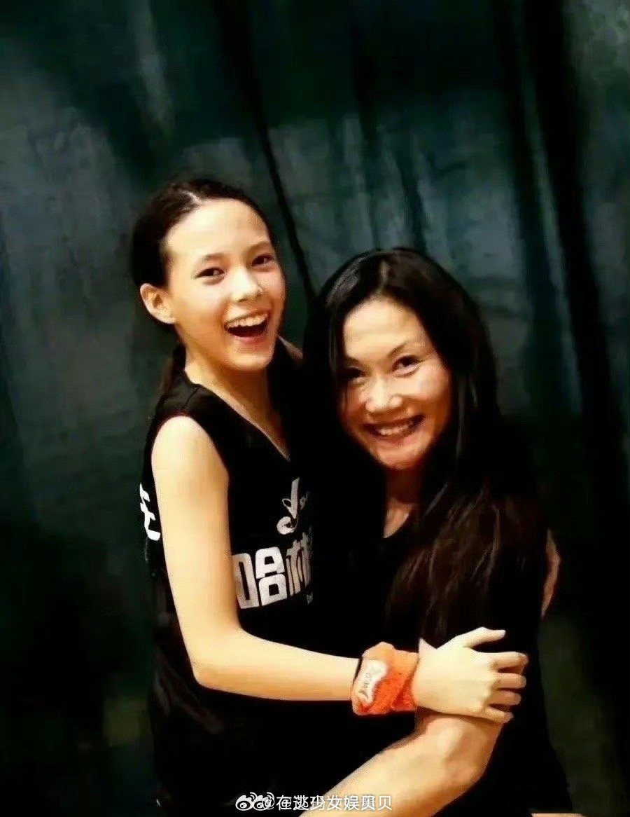 原来谷爱凌为了保持混血感，这么多年一直在漂发啊，不怕掉发吗