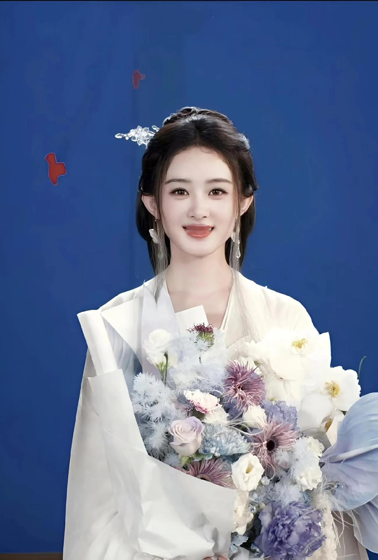 逍遥虽然烂尾了，你们也别犟，真是后面剧情看了能让人睡着。除了看赵丽颖和谭松韵的