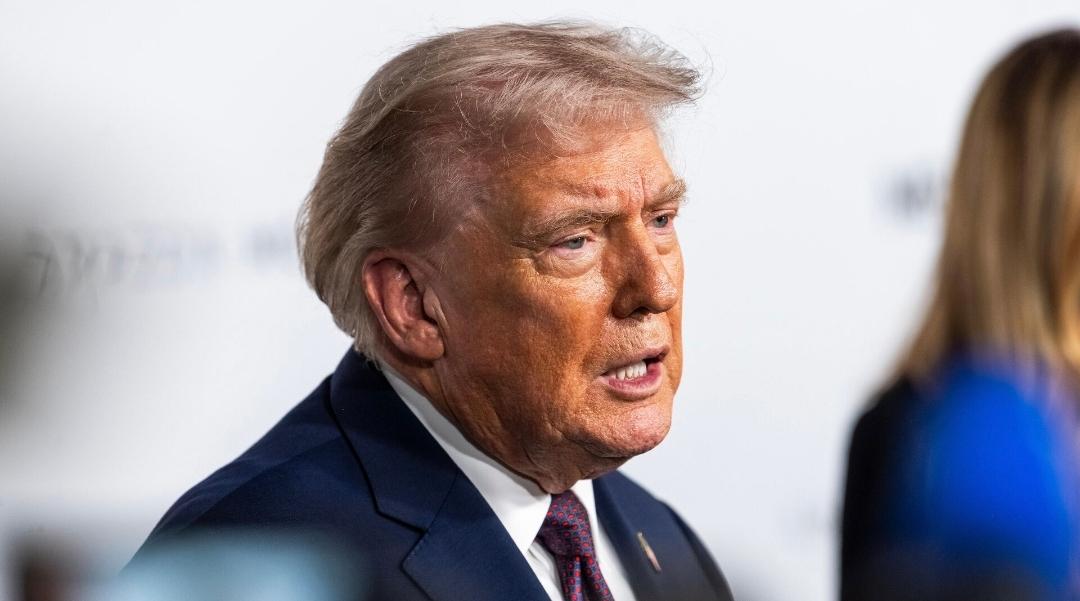 特朗普再次变脸！2月4日，中美通话后，特朗普发文：“我刚刚与中方进行了一次非常愉