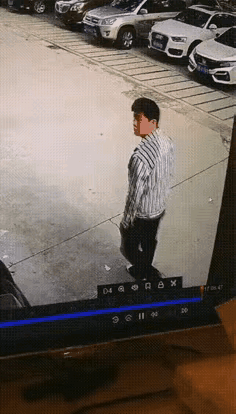 真是什么人都有，凉件衣服也不得消停，这种人属于什么变态心？