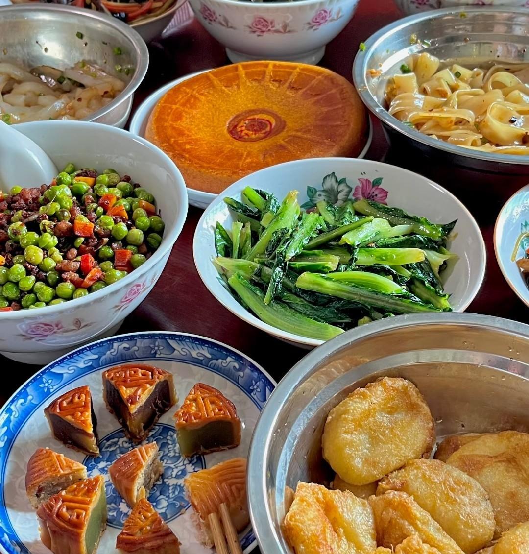 今年双节不回婆家，在婆家不受待见，还是少回去的好，因为在婆家本来就是客人，