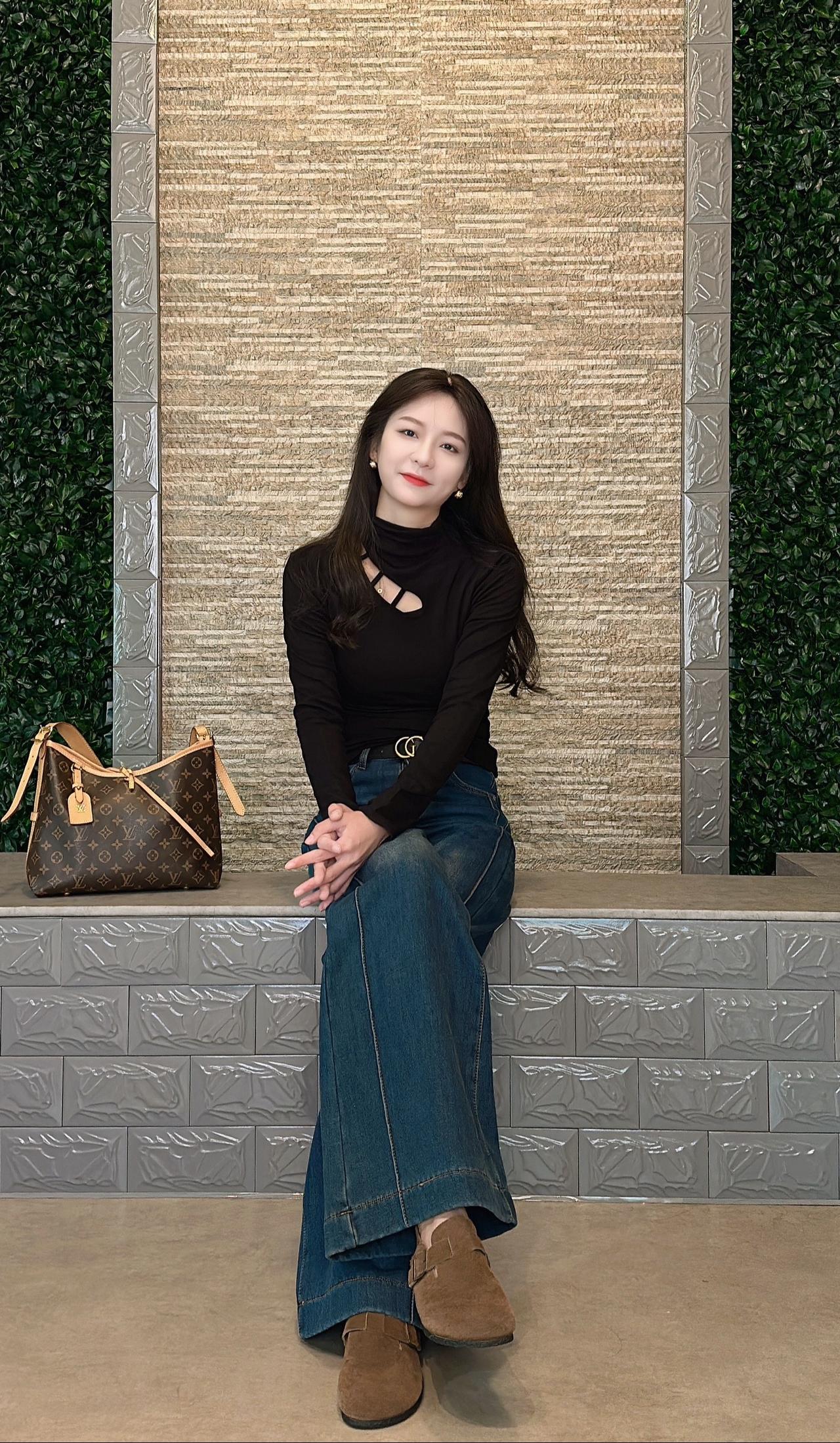 没毛病接受脸上的皱纹，更爱眼里的通透，岁月给的印记，每道都藏着故事!!!打底衫