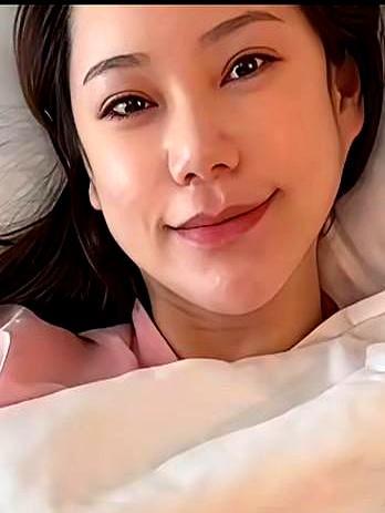 順產15分鐘，孕期只胖11斤，成汪家福星順產當天，馬筱梅的素顏照被張蘭甩進