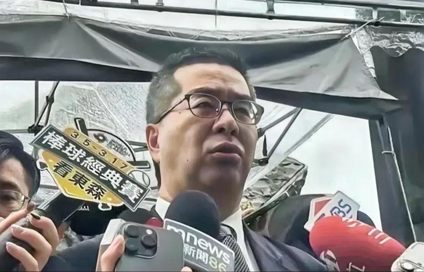 不装了！国民党副主席萧旭岑2月27日表示，“今天全世界的民主国家都认为要跟中国