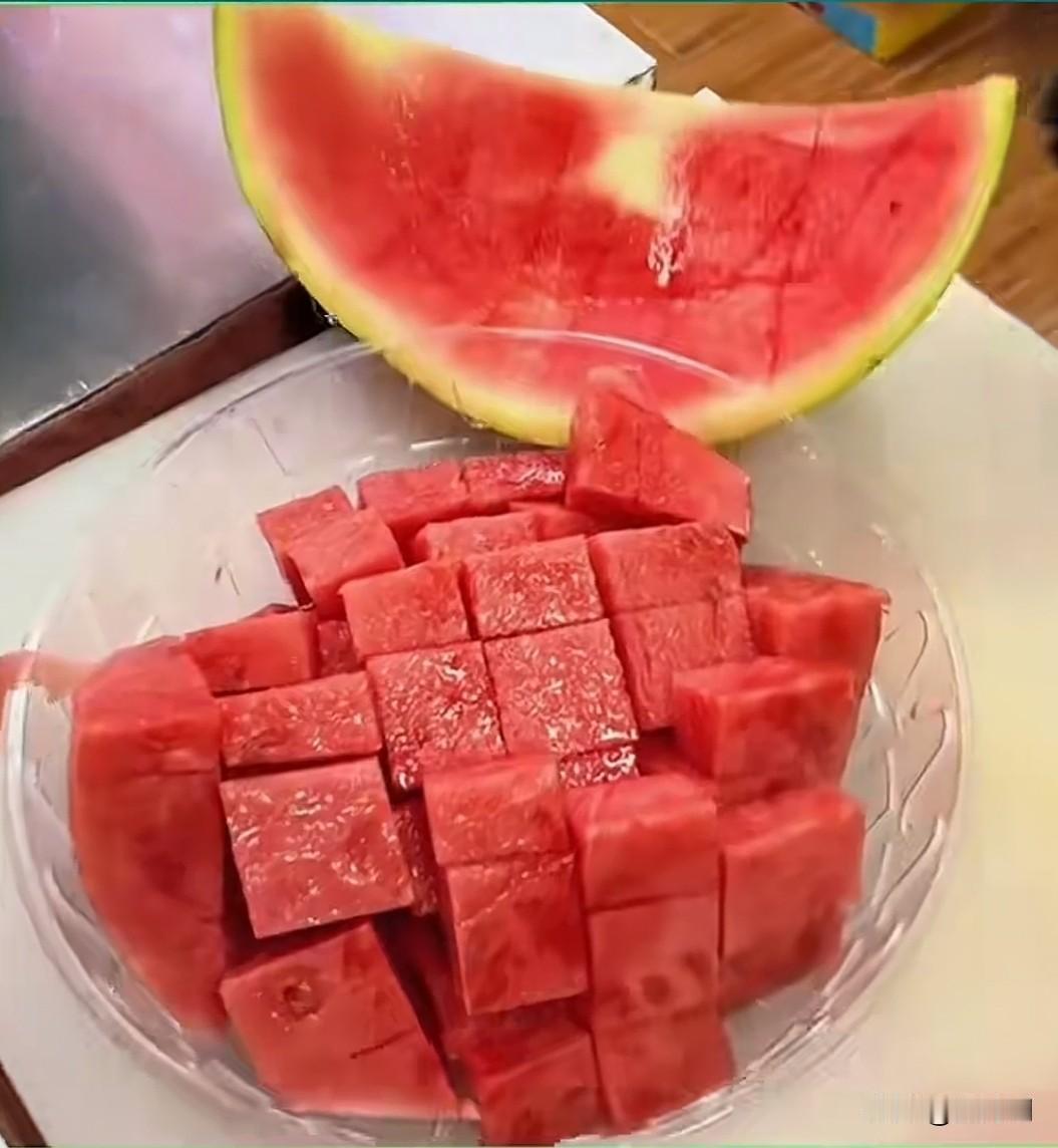 今天听到一段醍醐灌顶的话：有个人问大师：“为什么好人没好报？”大师说：“因为