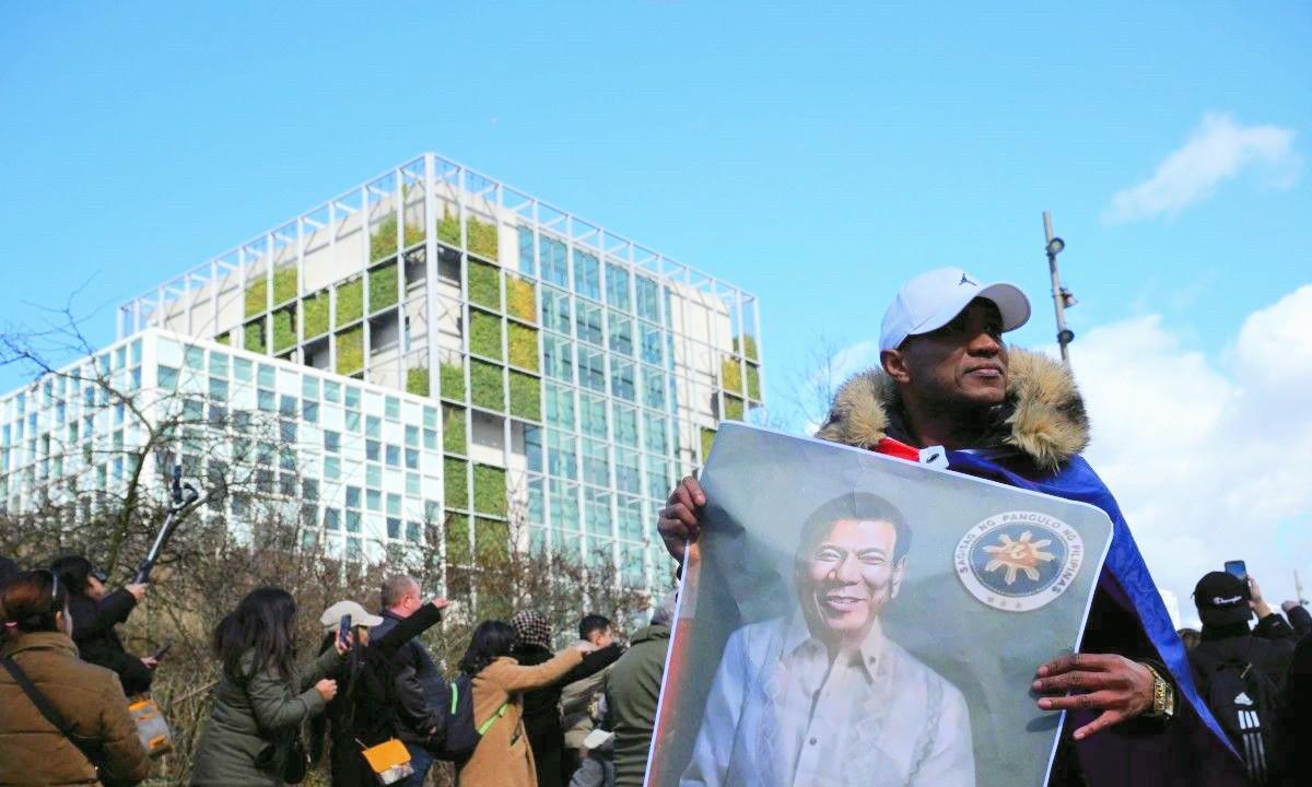 一名代表在菲律宾前总统罗德里戈·杜特尔特执政期间遭其禁毒行动杀害的受害者律师周五