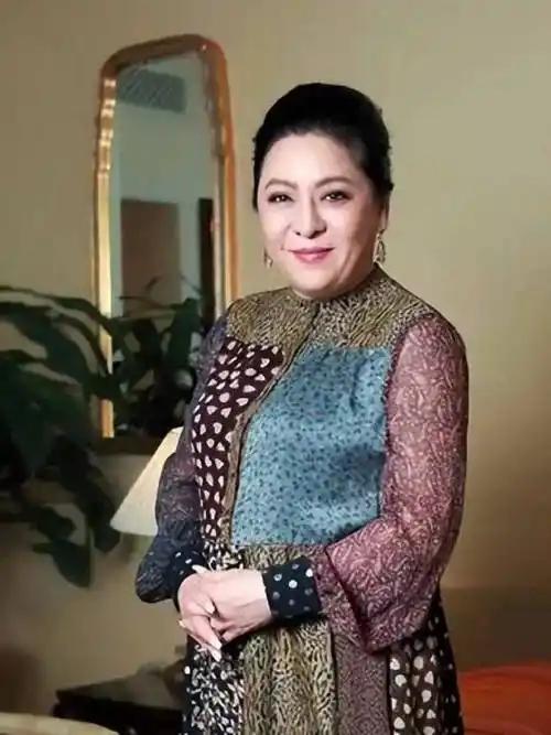曾仕强一句话点醒很多女人：有慧根的女人，看起来傻傻的、笨笨的。不爱计较，不善争
