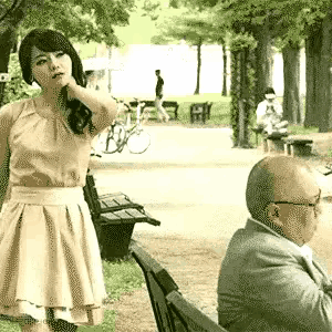美女你这个动作，让大爷情何以堪啊！……大爷让我佩服退休老头大爷怒了绝美老头
