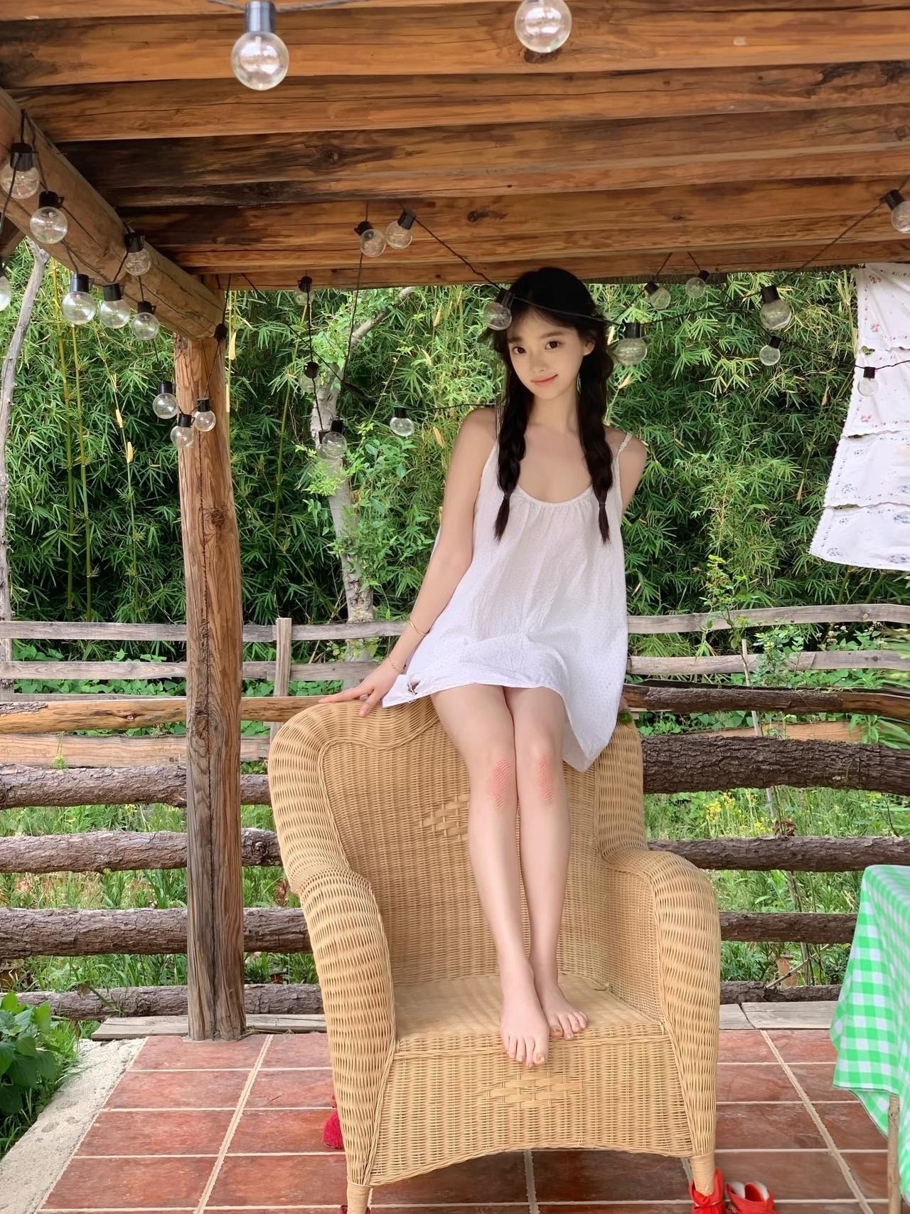 夏日清凉，竹林