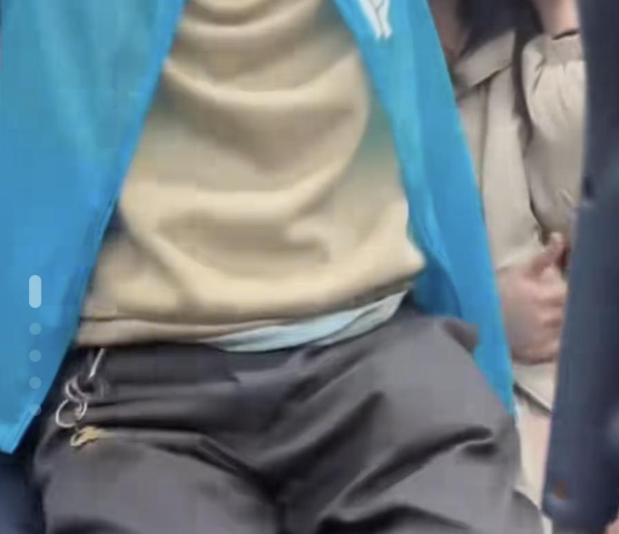 我发现发生在上海地铁上的，老人强行坐女生腿上这件事，远比我想象中的更为可恶。起