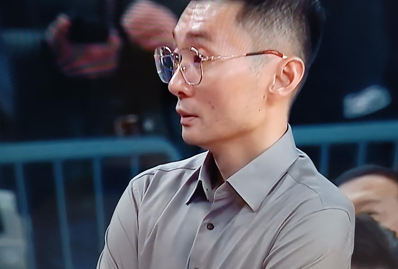 特别关注新疆男篮好些年了，你们的感觉是不是和我一样？我对新疆男篮的感觉是:新疆男