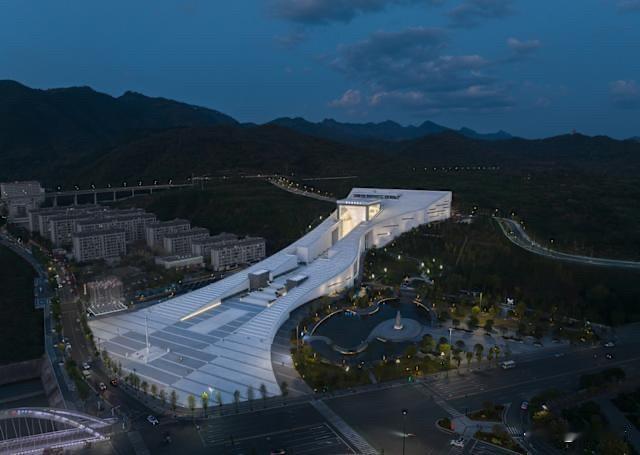 坐落陕西省商洛市的秦岭博物馆，由中南建筑设计院设计，是国内首座全景展现秦岭生态与