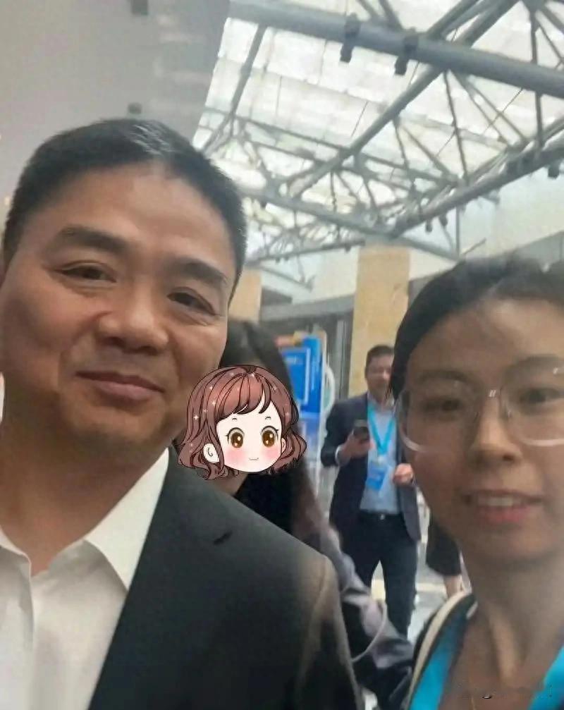 京东身家555亿，员工70万全保底，不裁员这事真能撑住？刘强东现在账上555个