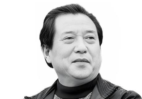他入狱15年满释放，出狱后找工作四处碰壁，他拉下脸求体制内的远房亲戚介绍工作，亲