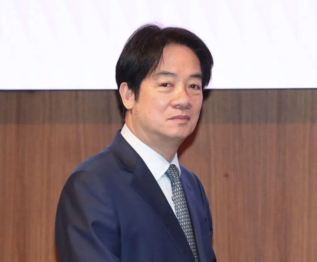 台媒报道，国共会谈提出坚持“九二共识”、反对“台独”的共同政治基础，赖清德办公室