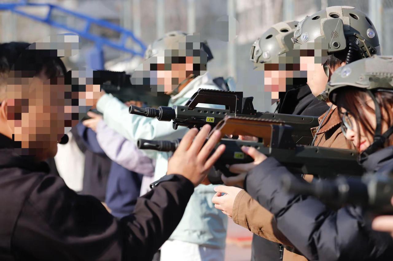 你已进入一级战斗状态加油特种兵