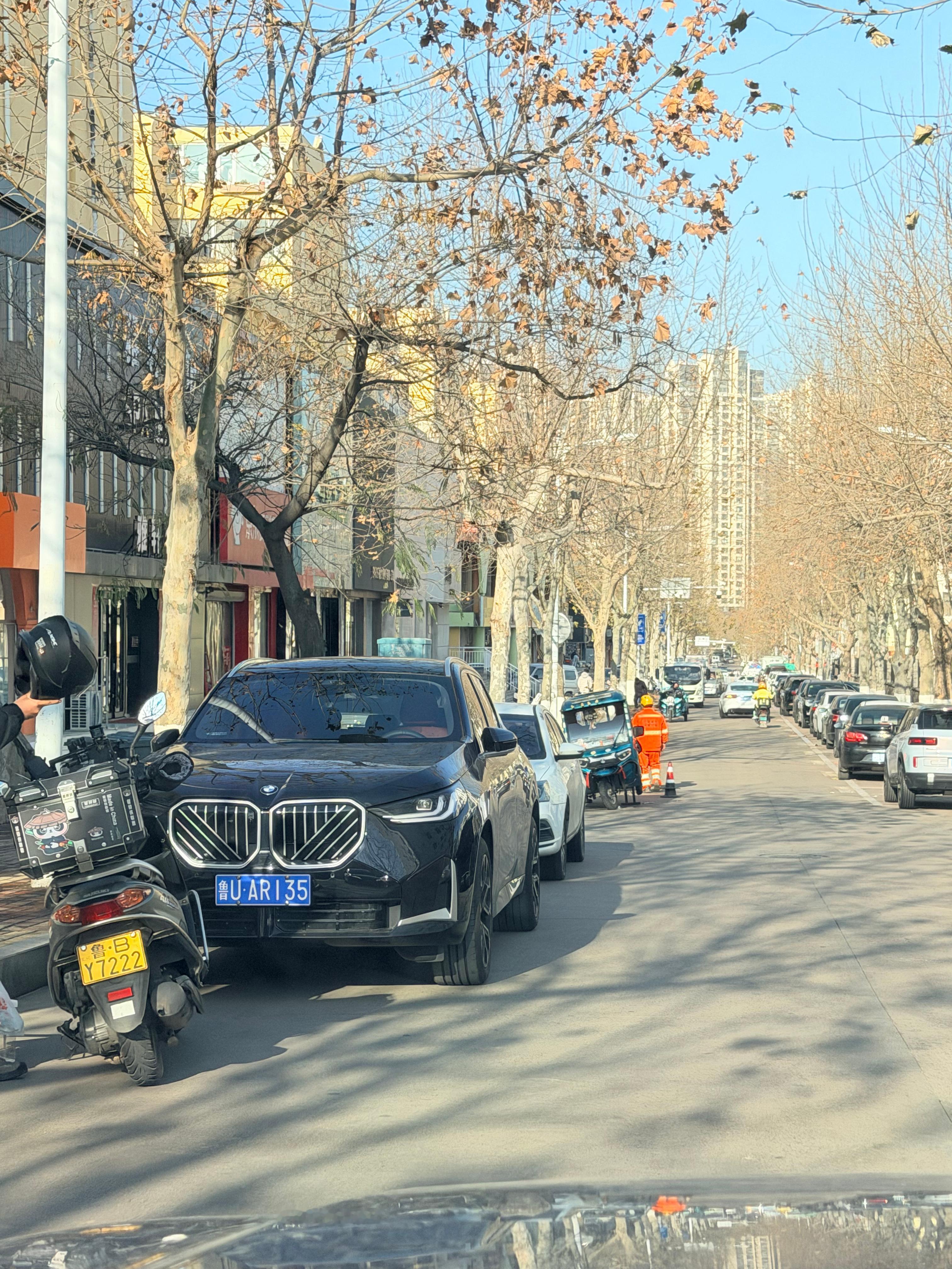 第一次在路上见到全新BMWX3啊！这个前脸确确实实是有辨识度，不止一星半点呐我