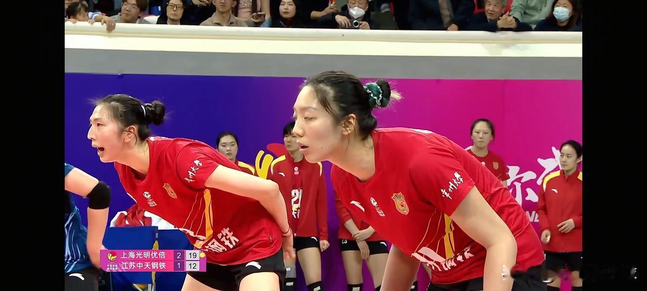 吴梦洁独木难支！江苏被上海双杀。江苏有点进步，从上海撕下一局！有球迷说：本场