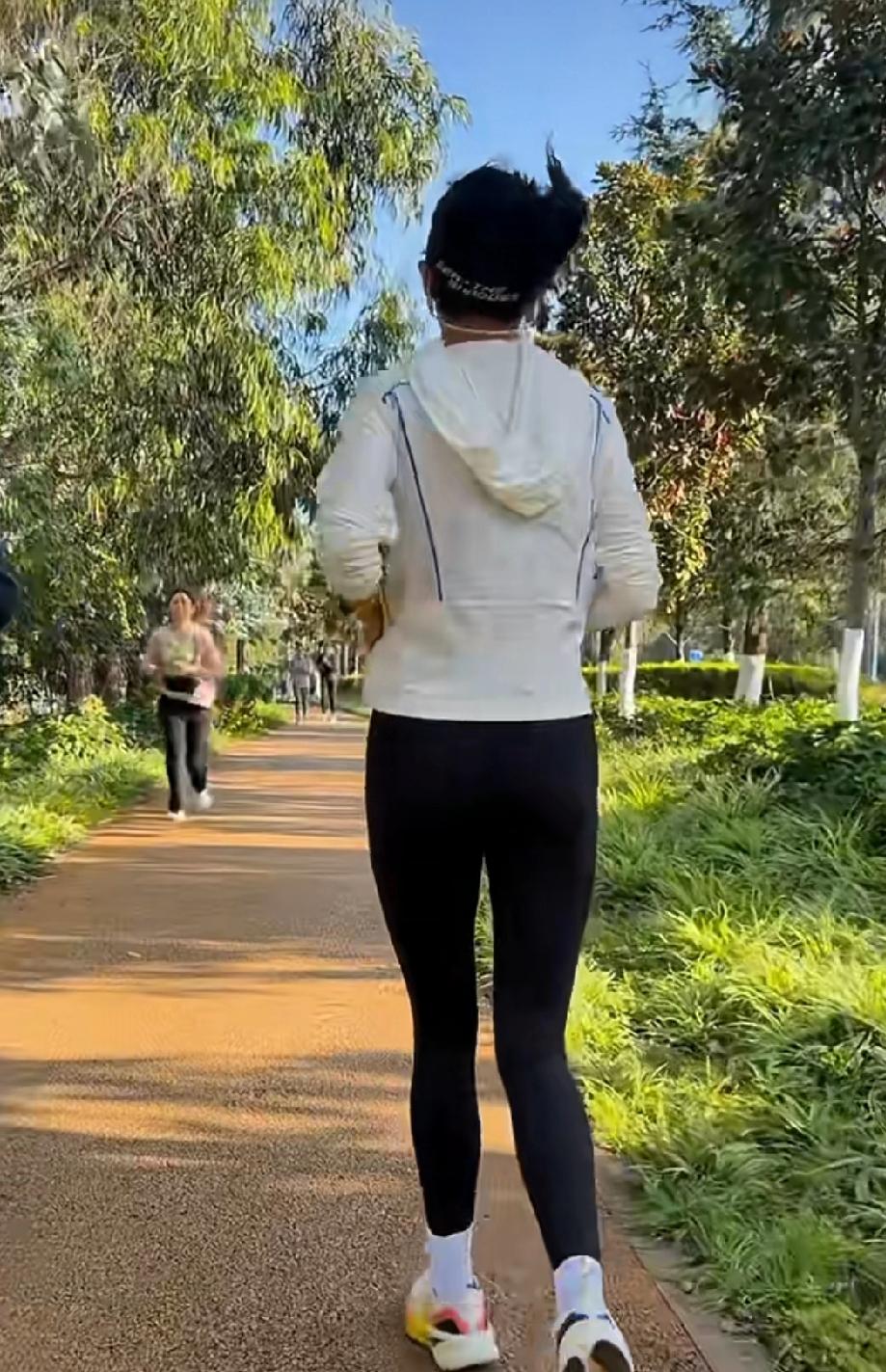 每公里8分钟的配速还是跑步么，网友的疑问让我明白很多人误解了跑步的真谛和意义。