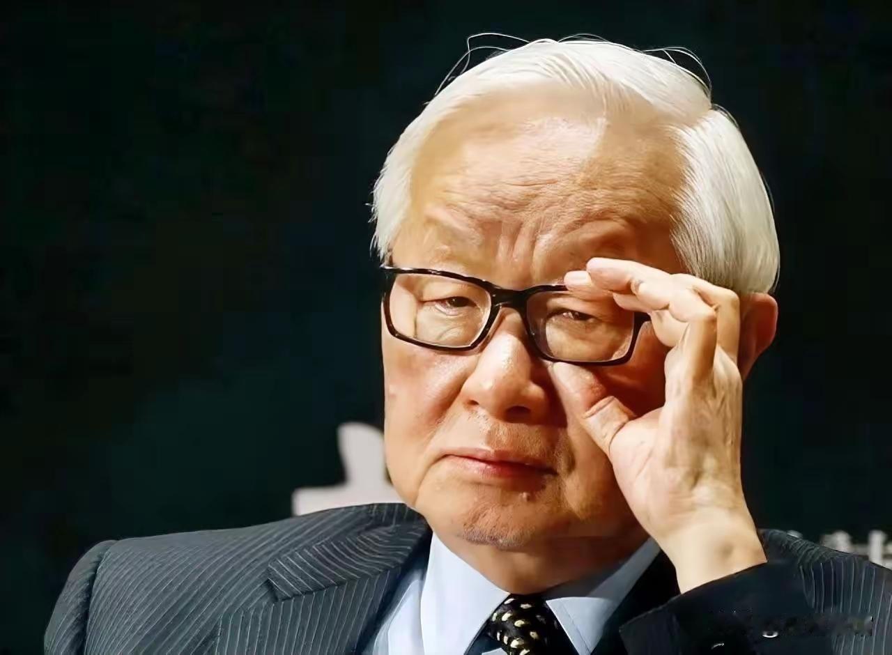 真是风水轮流转,曾经带头掐我们芯片脖子的台积电,如今似乎也被我们捏住喉咙了那位