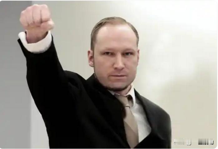 地球的草台班子：挪威“要么判我死刑，要么判我无罪。”布雷维克在杀了77名无辜者