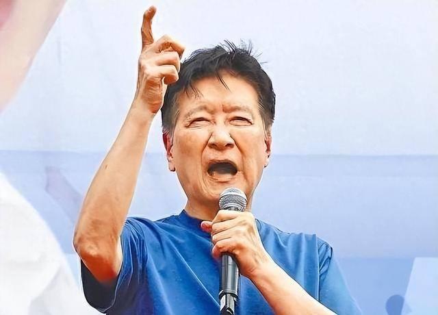 【热点评述】中时评论提出，国民党应该大搞一场“批康运动”，这意味着什么？中时新