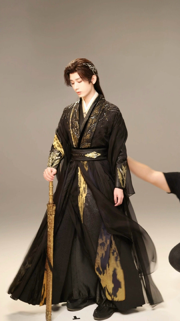 王权富贵成毅是执剑者亦是守护者王权富贵执剑者亦是守护者王权富贵成毅是执剑者亦