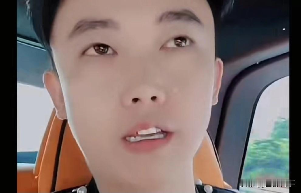 四川可乐回应刘二狗泳池派对事件，作为曾经的好兄弟，不会落井下石！