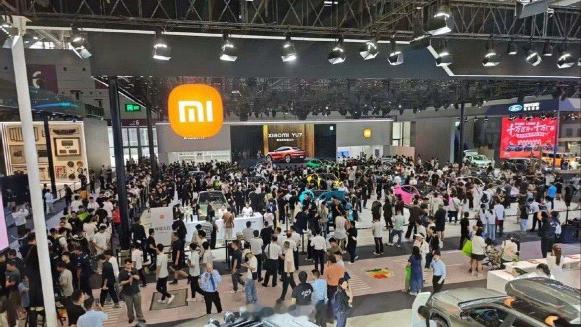 什么是真正的流量王者，感受下小米YU7大湾区车展流量，这还是小米压热度的情况下