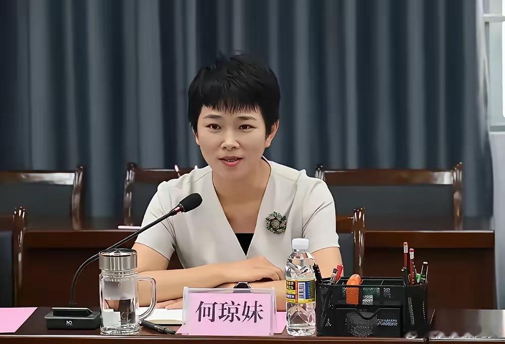 年轻时好好学习，长大肯定不受苦，海南省农业厅原厅长何琼妹，今年56岁。保养的还挺