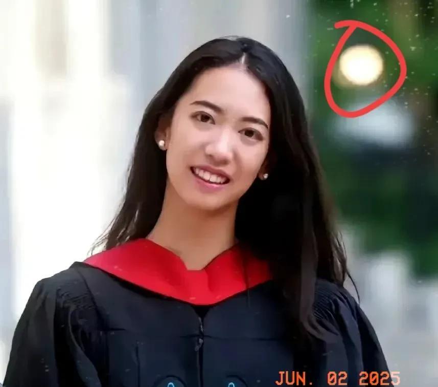蒋小姐的事真不能往下扒了你瞧，她高中没毕业就出国本以为会练就一口流利外语，结
