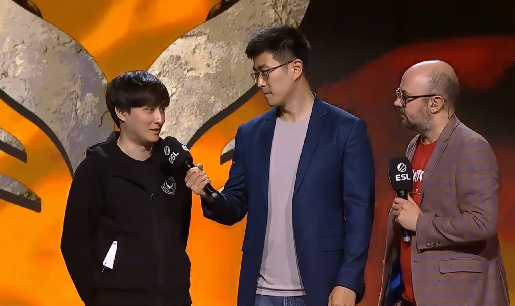 昨晚XG2-1战胜MOUZ晋级六强，ame赛后采访“感觉B组太搞笑了，一场没赢