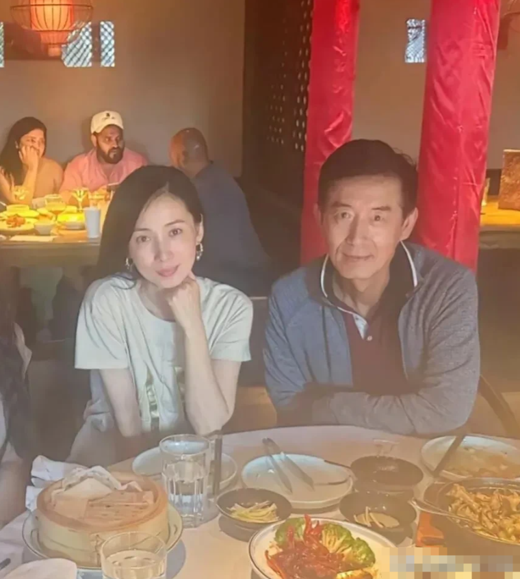 天那！他怎么都这么老了，记得十八年前，当时演的李世民是那么的帅气，岁月不饶人啊，