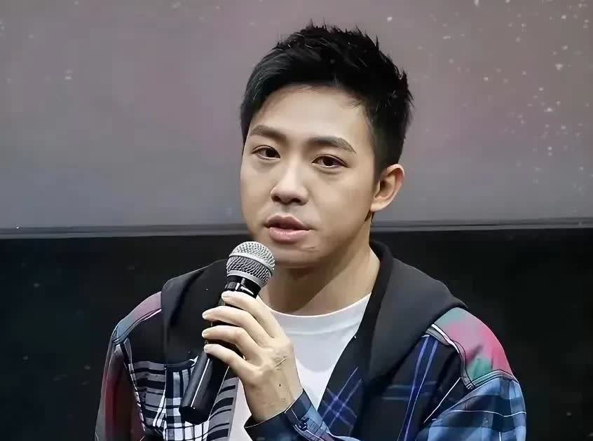 俞灏明给所有男人都上了一课男人绝对不能做舔狗，舔到一无所有。她不讨厌你，但也