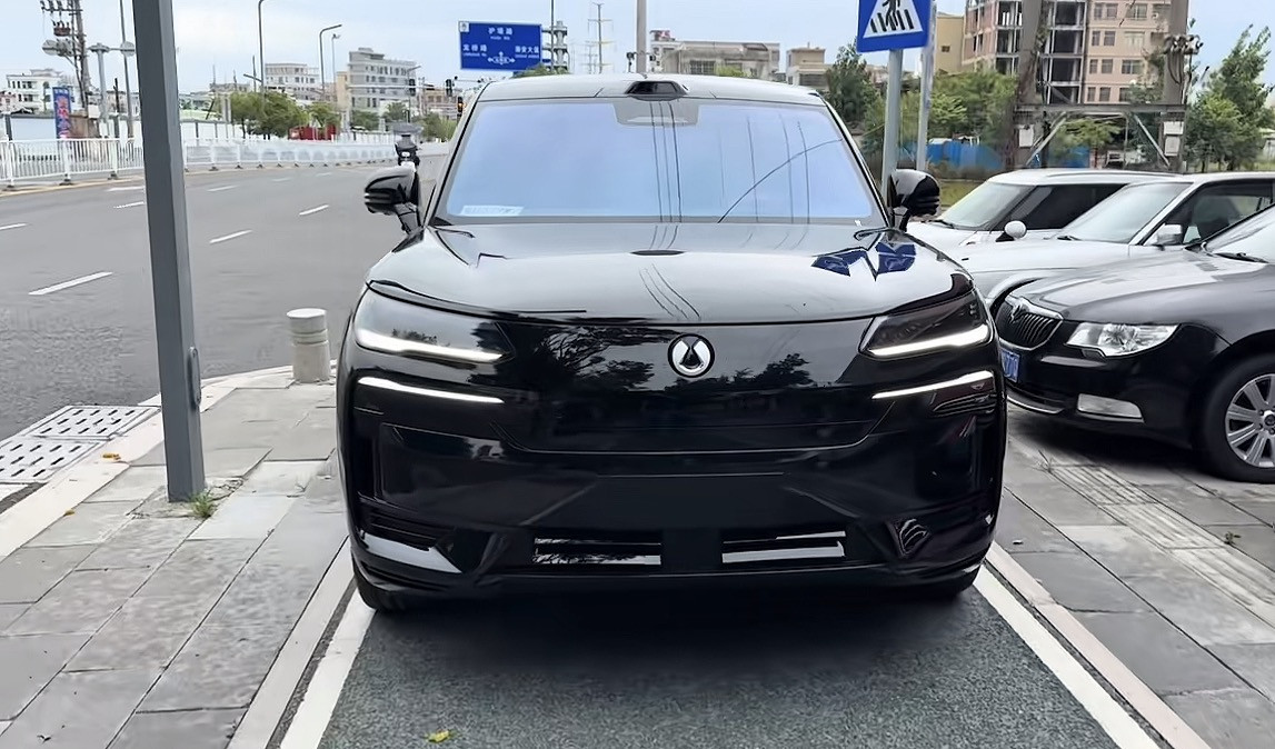腾势N9DM到店试驾：大体量车身下的灵活表现到本地腾势4S店试驾了N9DM，这次试驾重点很明确：验证