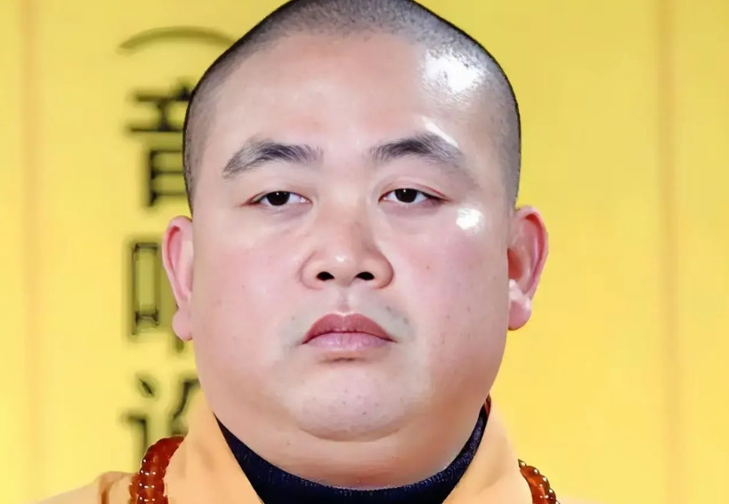 以前看《天龙八部》的时候，觉得金庸肯定是在胡说八道，脱离了生活真相，少林寺方丈竟