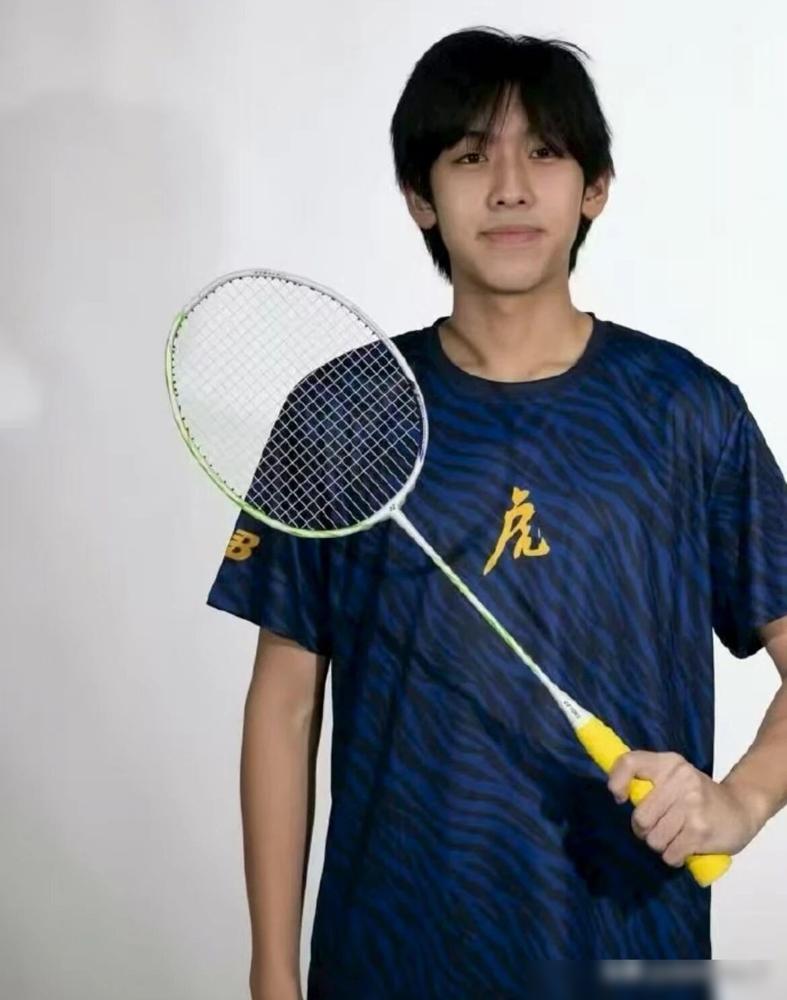 全网都在替林志颖惋惜，说Kimi的颜值被妈妈的基因“污染”了。我告诉你，这根本不