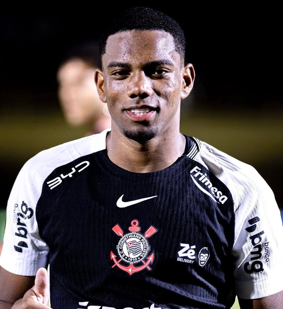 【ESPNBrasil】据该巴西媒体的报道，巴甲科林蒂安俱乐部对安德烈🇧?