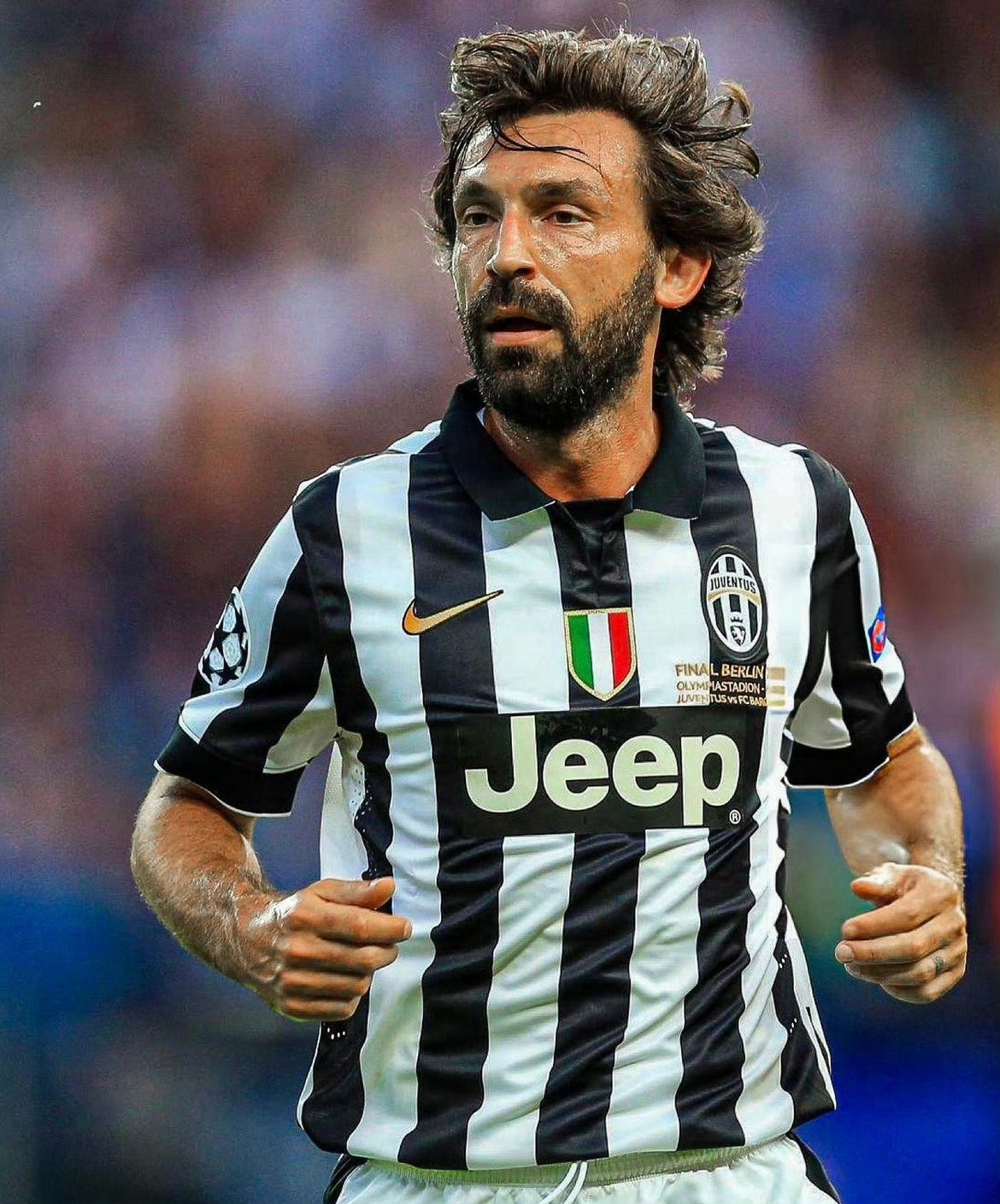 2011年，AC米兰决定不再与安德烈亚·皮尔洛续约，因为他们认为他年纪太大了