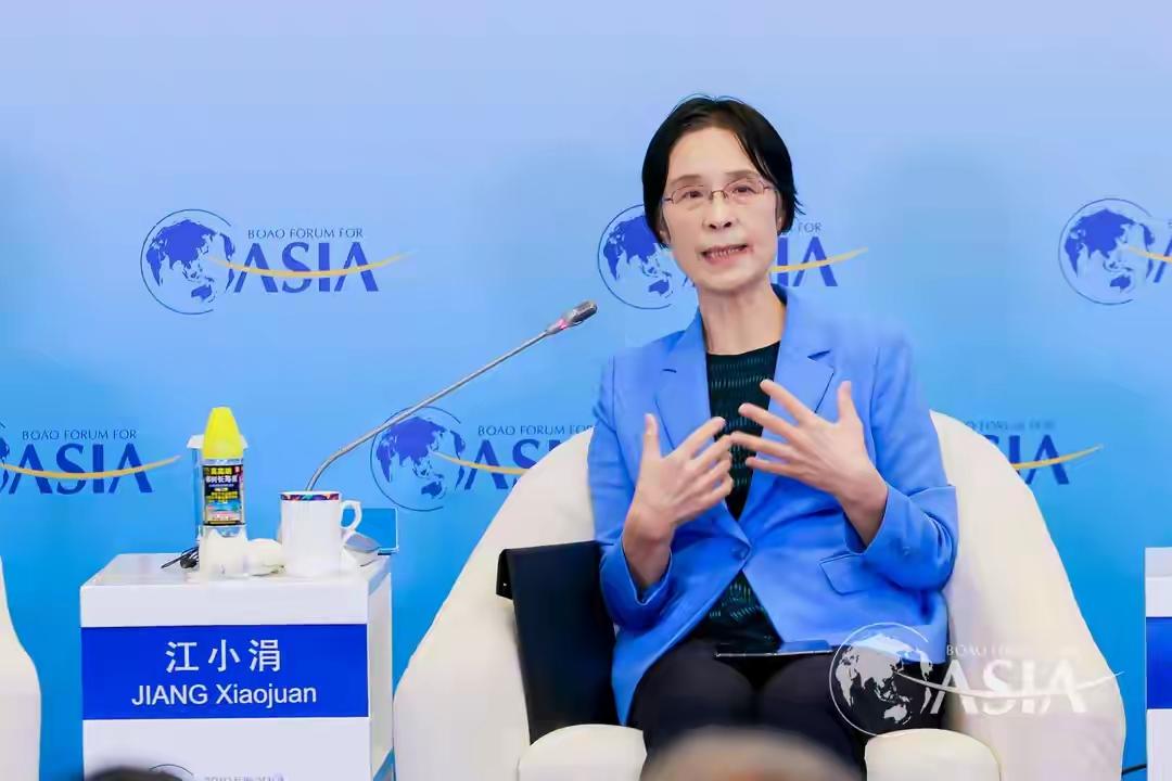 江小涓这句话说得太扎心了！是呀，如果AI把低端劳动力都替代了，这些人的生存怎么办