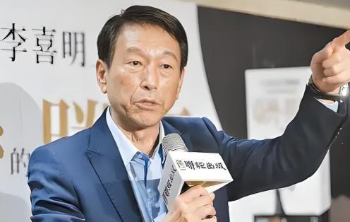 台湾前参谋总长李喜明曾经的一席话，让岛内炸锅！他直言解放军不是不敢打，而是时机未