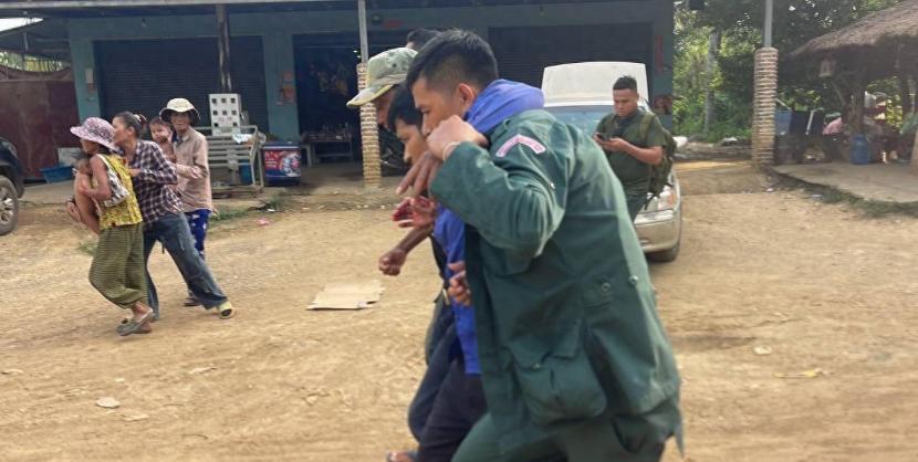 柬泰冲突再次爆发危局！11月12日下午，按照柬埔寨媒体的报道，泰国军队在波雷占