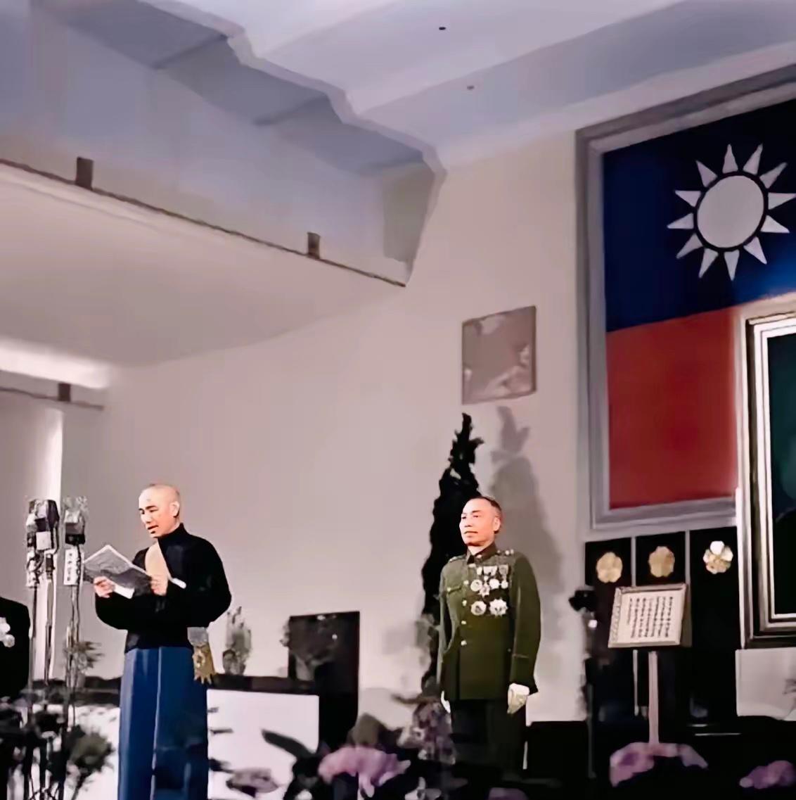 李宗仁遭蒋介石肆意摆弄1948年李宗仁就任副总统，这桩事简直就是一场闹剧。蒋介