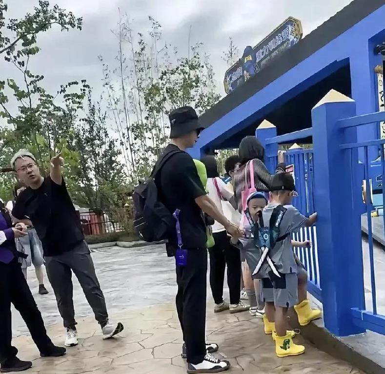 发现了吗？优秀的人什么都做得好，马龙是世界上最优秀的乒乓球运动员。但没想到，